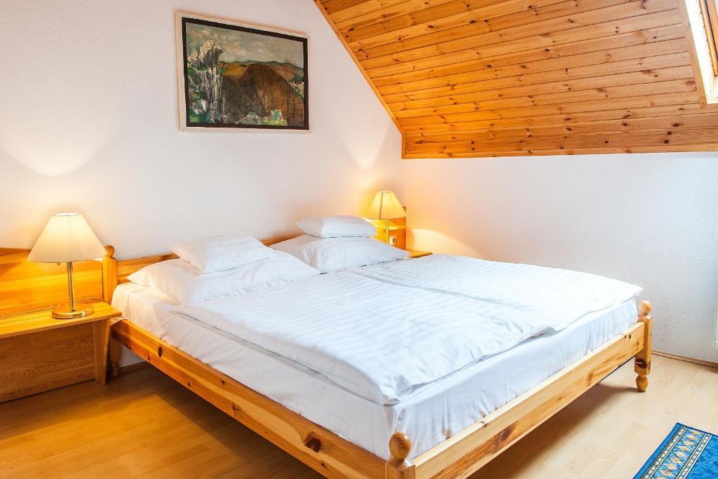 ALina Apartmanház Hévíz Habitación foto